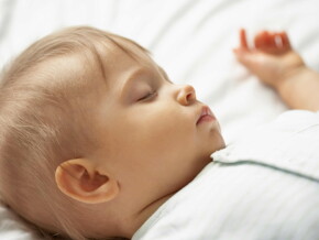 Bébé qui dort