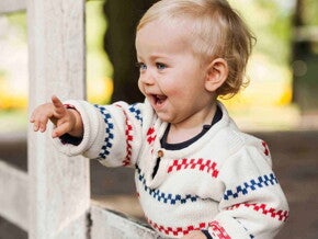 Développement de la vue de bébé : A quel age bébé voit ? 