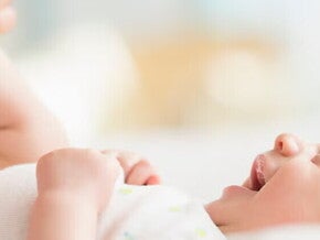 Comment aider bébé avec ses maux de ventre Comment aider bébé avec ses maux de ventre
