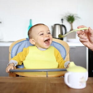 12 indices pour décoder le langage des signes de bébé 12 indices pour décoder le langage des signes de bébé