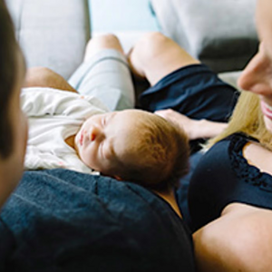 Quand est-ce que bébé fait ses nuits (et ses parents aussi) ? Quand est-ce que bébé fait ses nuits (et ses parents aussi) ?