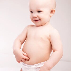 Comment nettoyer le cordon ombilical de bébé ?