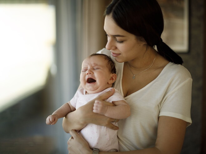 bebe qui pleure bebe qui pleure