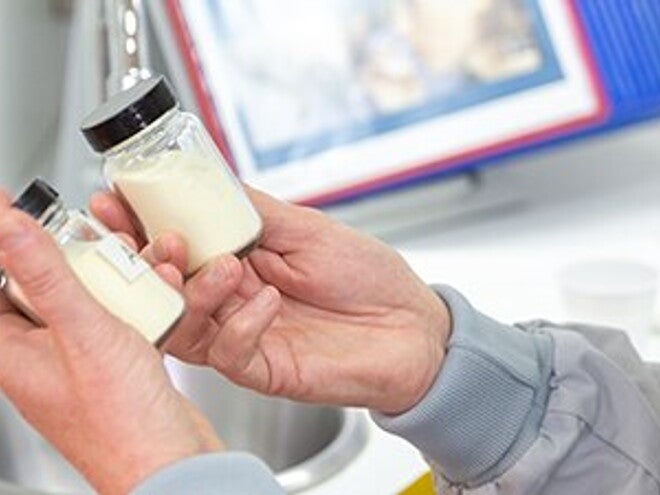 Continuer d’innover et d’améliorer nos formules en s’inspirant de la recherche sur le lait maternel Continuer d’innover et d’améliorer nos formules en s’inspirant de la recherche sur le lait maternel