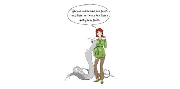 Future maman préparant une to do list pour être une maman épanouie Future maman préparant une to do list pour être une maman épanouie